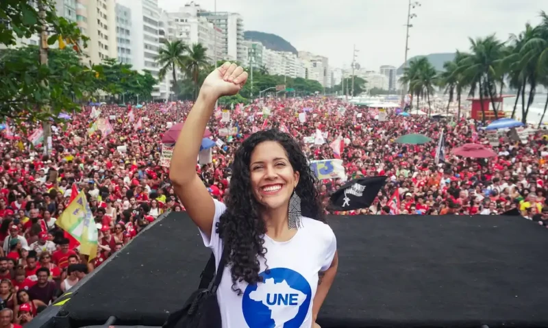Presidente da UNE defende mobilização estudantil e aponta desafios para a educação