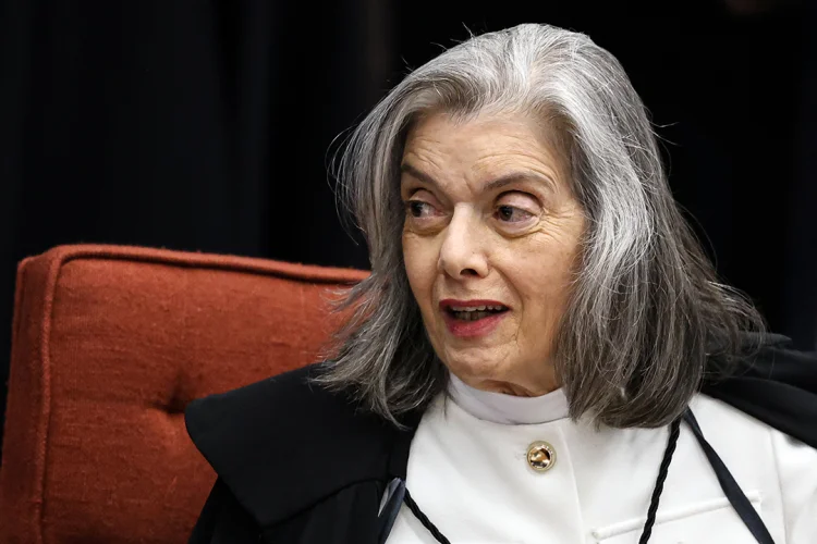Eleições: Cármen Lúcia diz que mentiras divulgadas tecnologicamente capturam vontade do eleitor