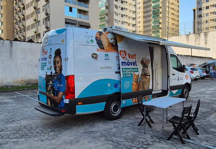 Vetmóvel leva serviços para atendimento gratuito  ambulatorial para cães e gatos na capital. Foto: Divulgação/PMV